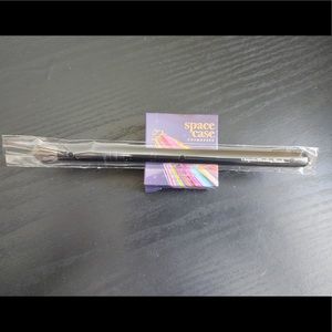 ❤️3 for $30❤️ Space Case Eyeshadow and Brush